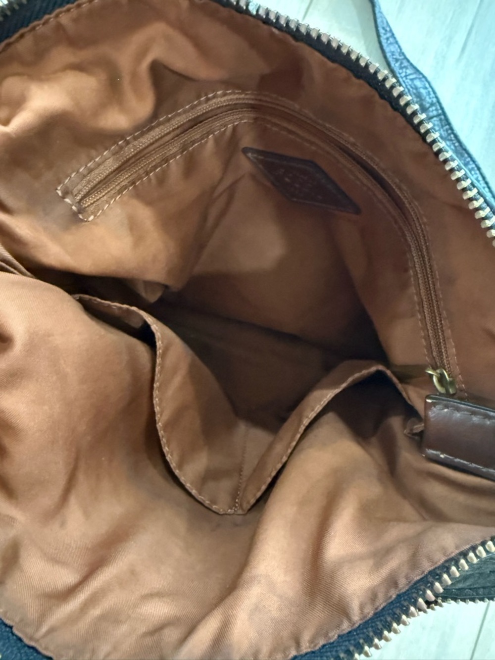 Fossil Black Leather Crossbody with Brass Accents - Picture 4 of 8